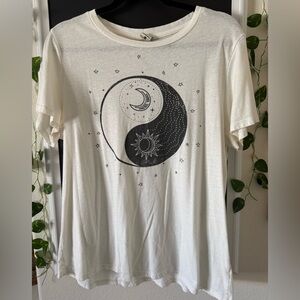 White Graphic Short Sleeve Tee